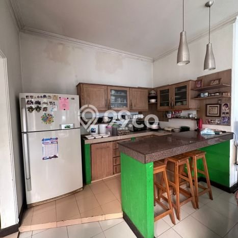 Siap Huni Rumah Mewah 5 Kamar di Antapani Dekat ke Mana Pun Siap Huni Rumah Mewah 5 Kamar di Antapani Dekat ke Mana Pun