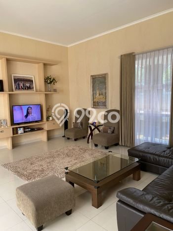 Rumah Exclusive LT 305m2m² / LB 281m2m² di Kompleks Perumahan Antapani, Bandung Rumah Exclusive LT 305m2m² / LB 281m2m² di Kompleks Perumahan Antapani, Bandung