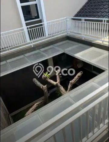 Rumah Exclusive LT 305m2m² / LB 281m2m² di Kompleks Perumahan Antapani, Bandung Rumah Exclusive LT 305m2m² / LB 281m2m² di Kompleks Perumahan Antapani, Bandung