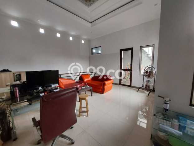 Ready to Use! Luxury House LT 252m2 Desain Modern di BSD Ready to Use! Luxury House LT 252m2 Desain Modern di BSD