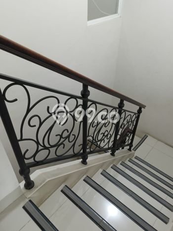 Rumah Modern 4 KT di Gading Serpong Tangerang Full Furnished Rumah Modern 4 KT di Gading Serpong Tangerang Full Furnished
