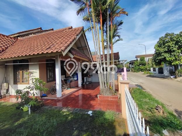 Rumah LT 318m² di Cipondoh, Tangerang - Akses Mudah Rumah LT 318m² di Cipondoh, Tangerang - Akses Mudah