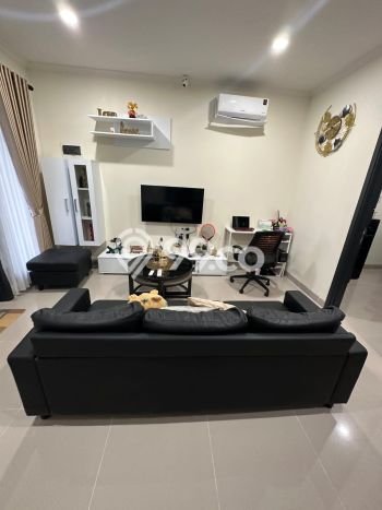 JUAL CEPAT! Rumah Ready Stock Lokasi Premium Gading Serpong, Luas 70m² Bangunan 69m² JUAL CEPAT! Rumah Ready Stock Lokasi Premium Gading Serpong, Luas 70m² Bangunan 69m²