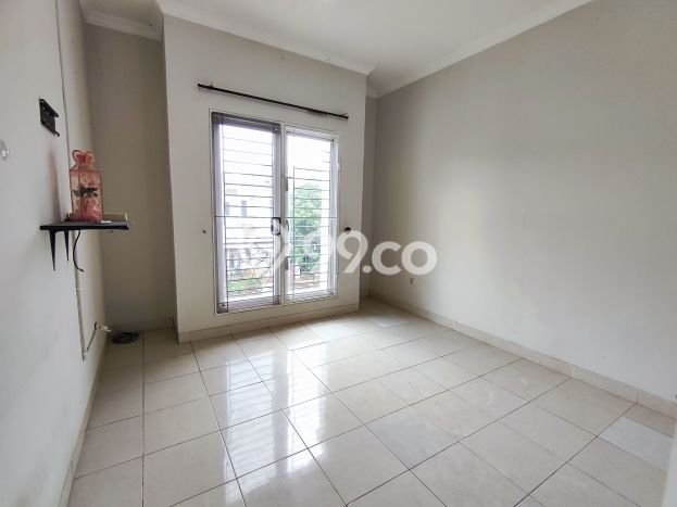 Jual Rumah Mewah Megah Dengan View Cantik di Gading Serpong, Tangerang Jual Rumah Mewah Megah Dengan View Cantik di Gading Serpong, Tangerang