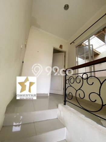 Dijual Rumah Luas Elegan Dengan View Eksklusif di Gading Serpong, Tangerang Dijual Rumah Luas Elegan Dengan View Eksklusif di Gading Serpong, Tangerang