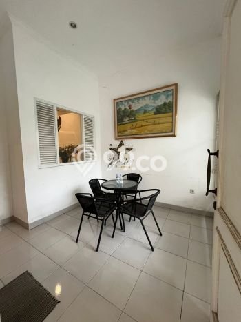 Rumah Luas Asri 3 KT Siap Huni di Gading Serpong Tangerang Rumah Luas Asri 3 KT Siap Huni di Gading Serpong Tangerang