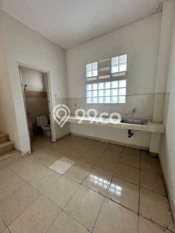 Ruko Siap Pakai Kawasan , Luas 200m2m², Area Bisnis Ruko Siap Pakai Kawasan , Luas 200m2m², Area Bisnis