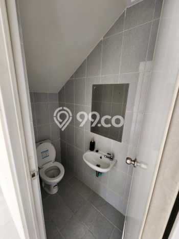 Disewakan! Rumah 3 Kamar Tidur &
2 Kamar Mandi di Gading Serpong, Tangerang Disewakan! Rumah 3 Kamar Tidur &
2 Kamar Mandi di Gading Serpong, Tangerang