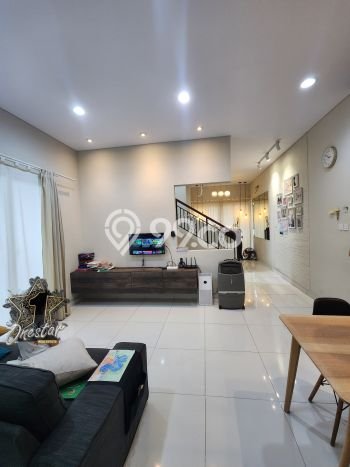 Hunian Elit LB 159m2 Siap Pakai Desain Elegan di Gading Serpong, Tangerang Hunian Elit LB 159m2 Siap Pakai Desain Elegan di Gading Serpong, Tangerang