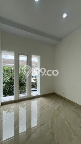 Dijual Hunian Rumah Terawat 3 Kamar di Gading Serpong, Tangerang Dijual Hunian Rumah Terawat 3 Kamar di Gading Serpong, Tangerang