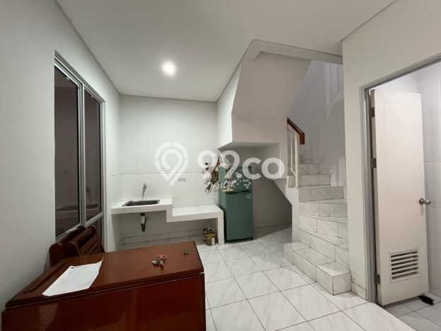 Jarang Ada! Rumah Sewa 2 Kamar Bagus Siap Huni Gading Serpong Jarang Ada! Rumah Sewa 2 Kamar Bagus Siap Huni Gading Serpong