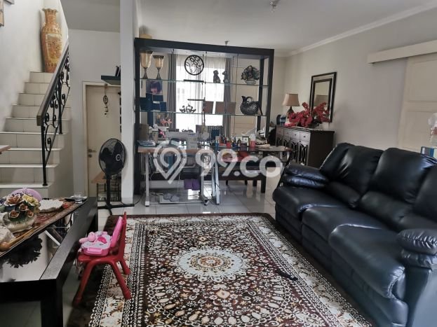 Jual Rumah Mewah Elegan Dengan View Eksklusif di Gading Serpong, Tangerang Jual Rumah Mewah Elegan Dengan View Eksklusif di Gading Serpong, Tangerang