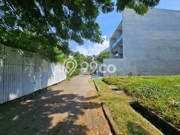 Tanah Dijual Area Strategis di Taman Surya Jakarta Barat 225m2 Tanah Dijual Area Strategis di Taman Surya Jakarta Barat 225m2