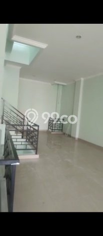 Ruko untuk Disewa di Pusat Jakarta Barat Luas Bangunan 72m2 Ruko untuk Disewa di Pusat Jakarta Barat Luas Bangunan 72m2