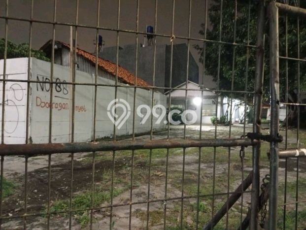 Tanah Dijual Area Strategis di Kemanggisan Jakarta Barat 162m2 Tanah Dijual Area Strategis di Kemanggisan Jakarta Barat 162m2