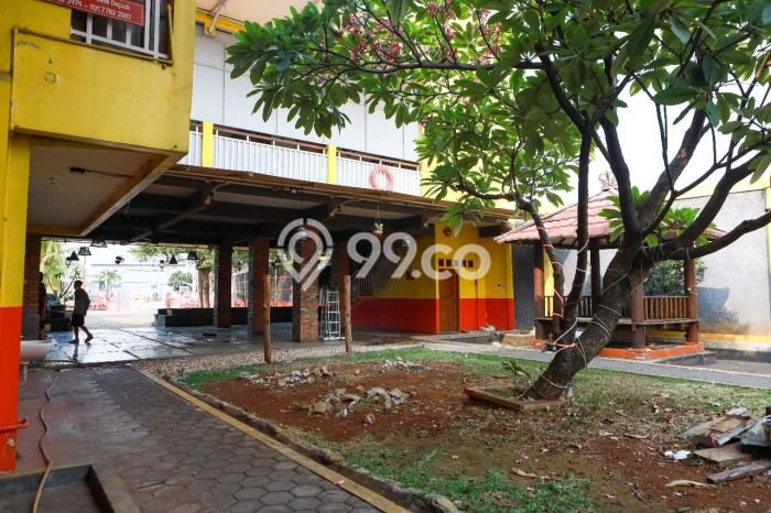 Jual Komersial di Depok II, Luas 1428m², Lokasi Strategis Jual Komersial di Depok II, Luas 1428m², Lokasi Strategis