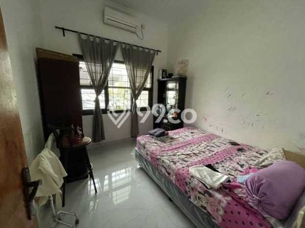 Rumah Modern 5 KT di Pejaten Timur Jakarta Selatan Semi Furnished Rumah Modern 5 KT di Pejaten Timur Jakarta Selatan Semi Furnished