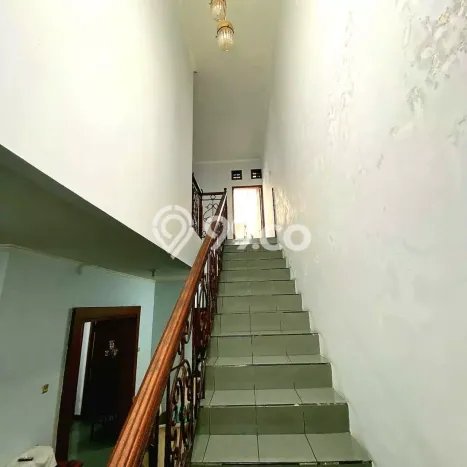 Dijual Hunian Rumah Terawat 5 KT di Studio Alam, Depok Dijual Hunian Rumah Terawat 5 KT di Studio Alam, Depok