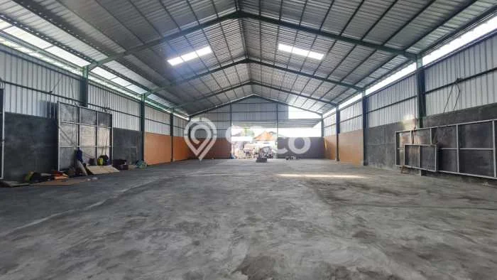 Unit Gudang Paling Strategis di Denpasar Utara Denpasar dengan LB 560m2 Unit Gudang Paling Strategis di Denpasar Utara Denpasar dengan LB 560m2