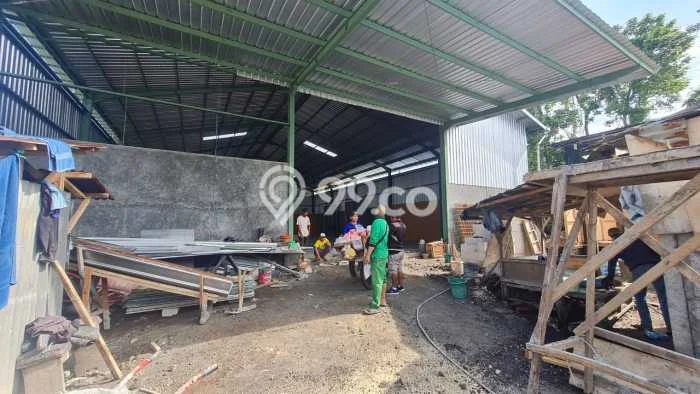 Unit Gudang Paling Strategis di Denpasar Utara Denpasar dengan LB 560m2 Unit Gudang Paling Strategis di Denpasar Utara Denpasar dengan LB 560m2