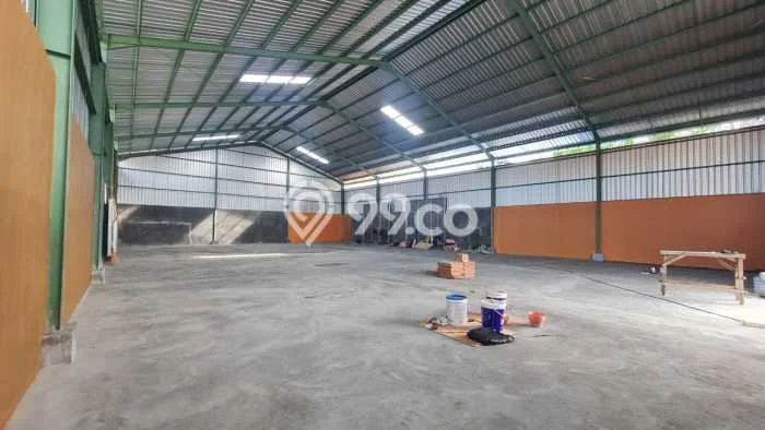 Unit Gudang Paling Strategis di Denpasar Utara Denpasar dengan LB 560m2 Unit Gudang Paling Strategis di Denpasar Utara Denpasar dengan LB 560m2
