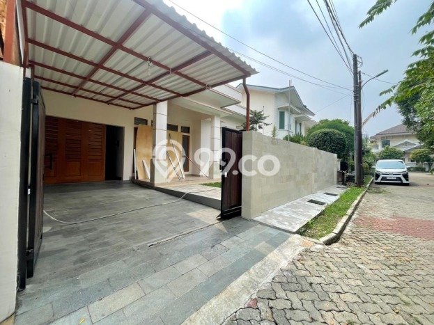 Jual Rumah Mewah Elegan Dengan View Cantik di Pejaten, Jakarta Selatan Jual Rumah Mewah Elegan Dengan View Cantik di Pejaten, Jakarta Selatan