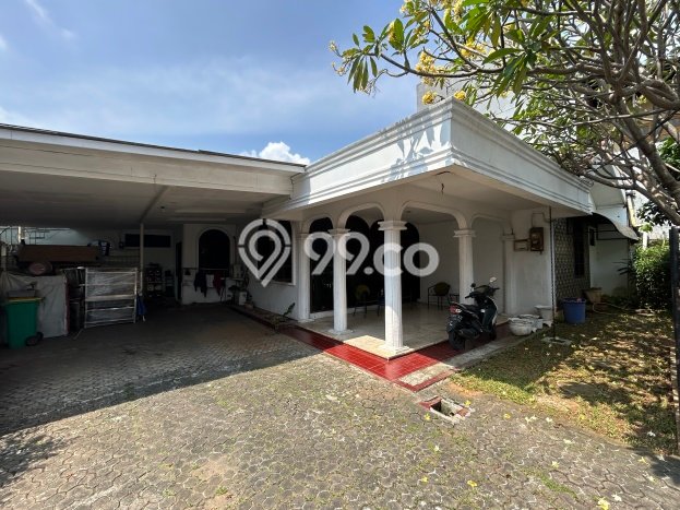 Siap Huni Rumah Mewah 4 Kamar di Pancoran Dekat ke Mana Saja Siap Huni Rumah Mewah 4 Kamar di Pancoran Dekat ke Mana Saja
