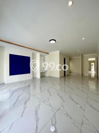 Ready to Use! Luxury House LT 540m2 Desain Modern di Cipinang Ready to Use! Luxury House LT 540m2 Desain Modern di Cipinang