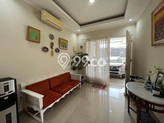 Rumah Modern Cantik 4 Kamar Siap Huni di Tebet Rumah Modern Cantik 4 Kamar Siap Huni di Tebet