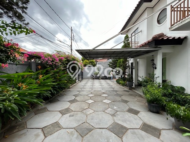 Rumah Eksklusif Dijual LT 408m2 di Tebet, Jakarta Selatan Rumah Eksklusif Dijual LT 408m2 di Tebet, Jakarta Selatan