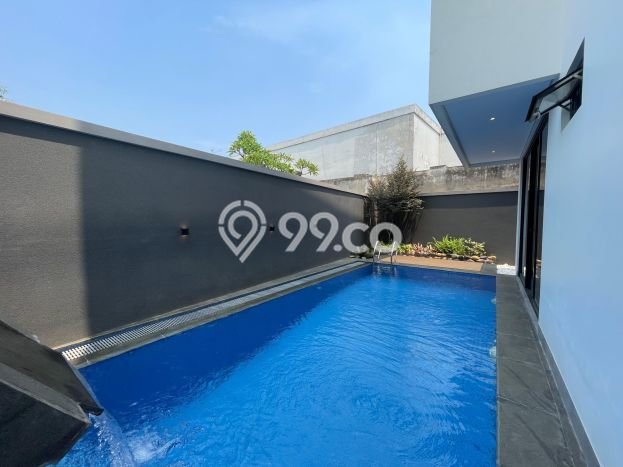 Rumah Elit Modern Tanpa Renovasi di Kemang Jakarta Selatan Rumah Elit Modern Tanpa Renovasi di Kemang Jakarta Selatan