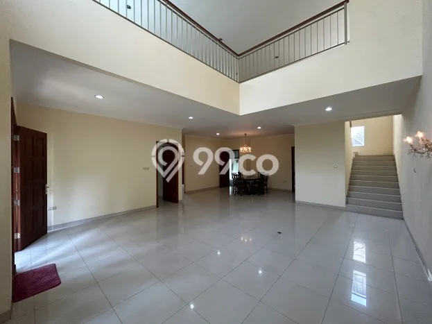 Rumah Mewah LB 400m2 Siap Huni Desain Elegan di Kalibata, Jakarta Selatan Rumah Mewah LB 400m2 Siap Huni Desain Elegan di Kalibata, Jakarta Selatan