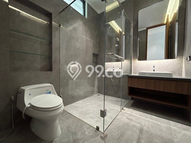 Dijual Rumah Luas Megah Dengan View Eksklusif di Kemang, Jakarta Selatan Dijual Rumah Luas Megah Dengan View Eksklusif di Kemang, Jakarta Selatan