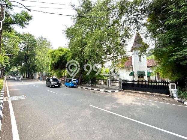 Tanah untuk Dijual di Menteng Jakarta Pusat Luas 2975m2 Tanah untuk Dijual di Menteng Jakarta Pusat Luas 2975m2