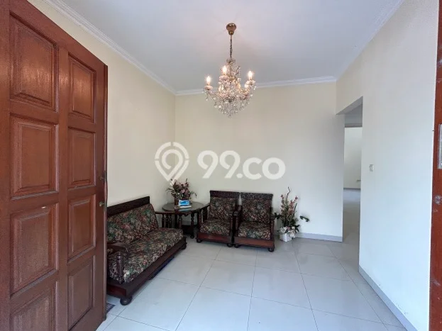 Rumah Mewah LB 400m2 Siap Huni Desain Elegan di Kalibata, Jakarta Selatan Rumah Mewah LB 400m2 Siap Huni Desain Elegan di Kalibata, Jakarta Selatan