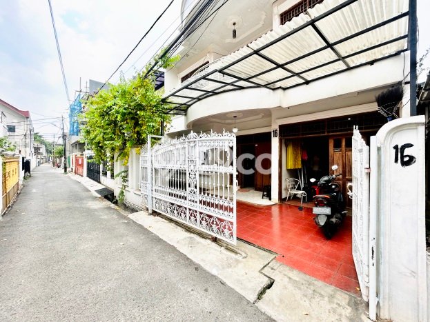 Dijual Hunian Mewah dengan Fasilitas Sekitar Komplit di Tebet, Jakarta Selatan Dijual Hunian Mewah dengan Fasilitas Sekitar Komplit di Tebet, Jakarta Selatan