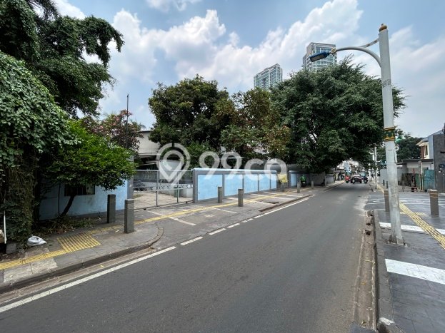 Dijual! Kantor di Kemang Jakarta Selatan LT 1674m2 / LB 1044m2 Kawasan Bisnis Dijual! Kantor di Kemang Jakarta Selatan LT 1674m2 / LB 1044m2 Kawasan Bisnis