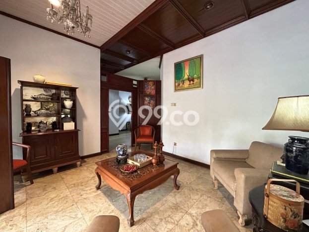 Jual Rumah Mewah Megah Dengan View Eksklusif di Pejaten, Jakarta Selatan Jual Rumah Mewah Megah Dengan View Eksklusif di Pejaten, Jakarta Selatan