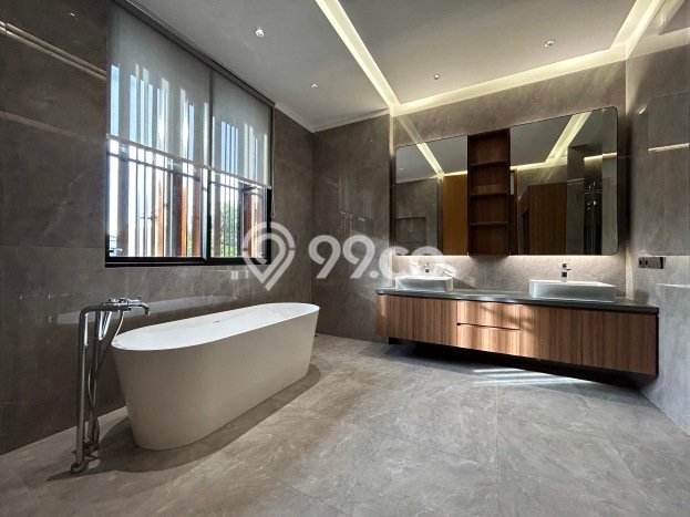 Dijual Rumah Luas Megah Dengan View Eksklusif di Kemang, Jakarta Selatan Dijual Rumah Luas Megah Dengan View Eksklusif di Kemang, Jakarta Selatan
