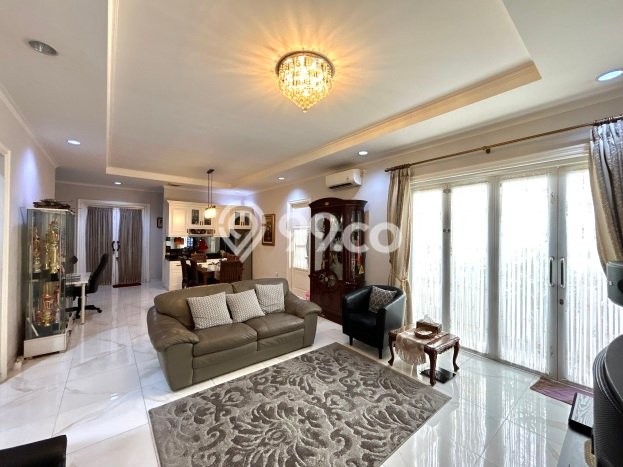 Rumah Mewah Dijual LT 268m2 di Tebet, Jakarta Selatan Rumah Mewah Dijual LT 268m2 di Tebet, Jakarta Selatan
