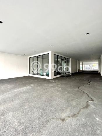 Unit Kantor Dijual di Tebet Jakarta Selatan Luas Tanah 343m2, Luas Bangunan 1038m2 Unit Kantor Dijual di Tebet Jakarta Selatan Luas Tanah 343m2, Luas Bangunan 1038m2