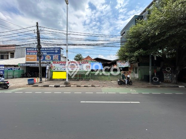 Rumah Elit LB 500m2 Siap Pakai Desain Elegan di Cawang, Jakarta Timur Rumah Elit LB 500m2 Siap Pakai Desain Elegan di Cawang, Jakarta Timur