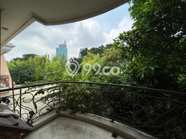Dijual Rumah Luas Megah Dengan View Eksklusif di Mega Kuningan, Jakarta Selatan Dijual Rumah Luas Megah Dengan View Eksklusif di Mega Kuningan, Jakarta Selatan