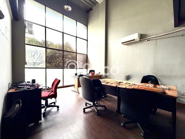 Kantor Bagus Dijual LB 400m2 Lokasi Strategis Jakarta Pusat Area Cocok untuk Berbisnis Kantor Bagus Dijual LB 400m2 Lokasi Strategis Jakarta Pusat Area Cocok untuk Berbisnis