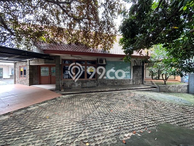 Ready to Use! Luxury House LT 809m2 Desain Elegan di Cawang Ready to Use! Luxury House LT 809m2 Desain Elegan di Cawang