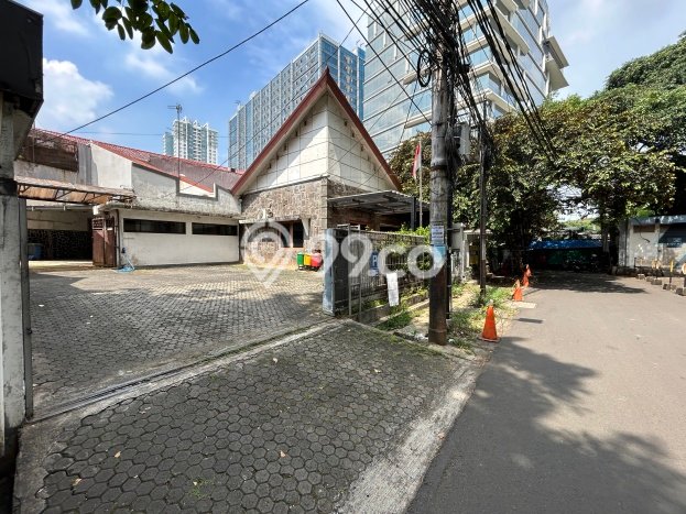 Ready to Use! Luxury House LT 809m2 Desain Elegan di Cawang Ready to Use! Luxury House LT 809m2 Desain Elegan di Cawang