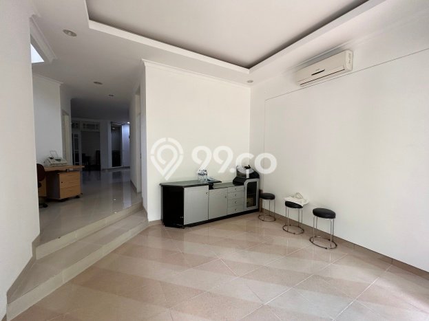 Jual Rumah Luas Megah Dengan View Cantik di Cawang, Jakarta Timur Jual Rumah Luas Megah Dengan View Cantik di Cawang, Jakarta Timur