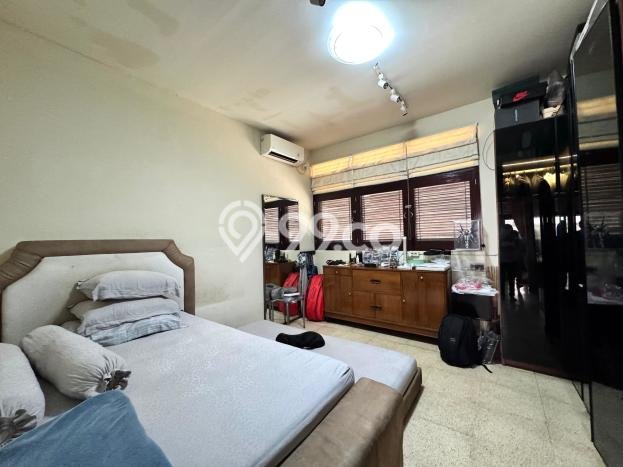 Siap Huni Hunian Elit 5 Kamar di Tebet Dekat ke Mana Pun Siap Huni Hunian Elit 5 Kamar di Tebet Dekat ke Mana Pun