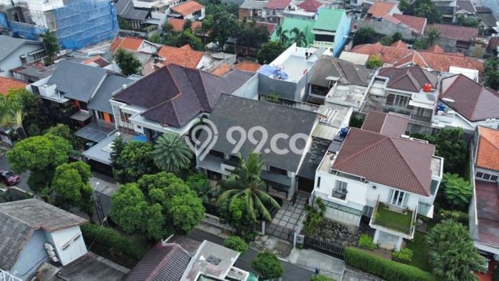 Rumah 5 KT 3 KM di Lokasi Strategis Pancoran, Jakarta Selatan Rumah 5 KT 3 KM di Lokasi Strategis Pancoran, Jakarta Selatan