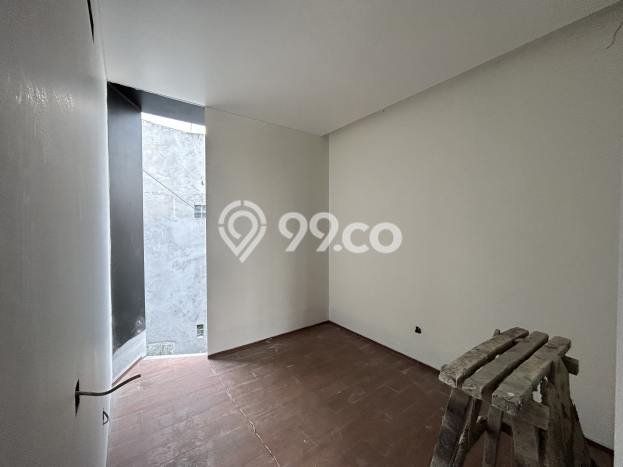 Jual Rumah Luas Megah Dengan View Eksklusif di Cawang, Jakarta Timur Jual Rumah Luas Megah Dengan View Eksklusif di Cawang, Jakarta Timur